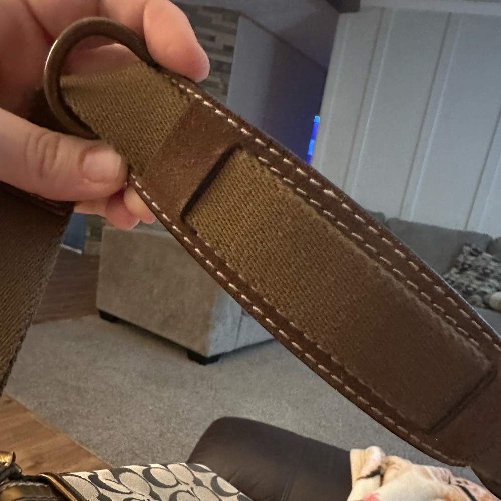 Coach CrossBody - Picture 2 of 12